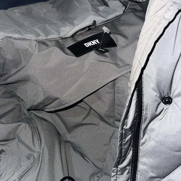 NWT DKNY Pillow Collar Diamond Quilt Long Puffer jacket with oversized - Picture 10 of 13